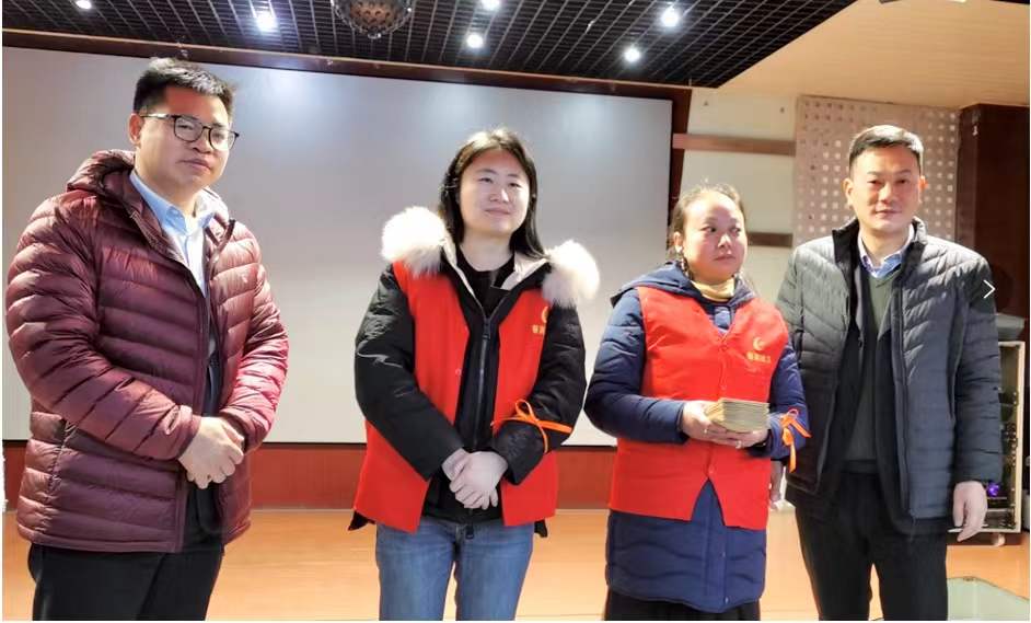 愛(ài)心助殘，攜手同行——川發(fā)資管參加小藍(lán)袋-殘疾人輔助就業(yè)項(xiàng)目藍(lán)色收益活動(dòng)